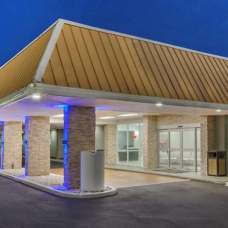 Quality Inn & Suites Полис Айлънд Екстериор снимка