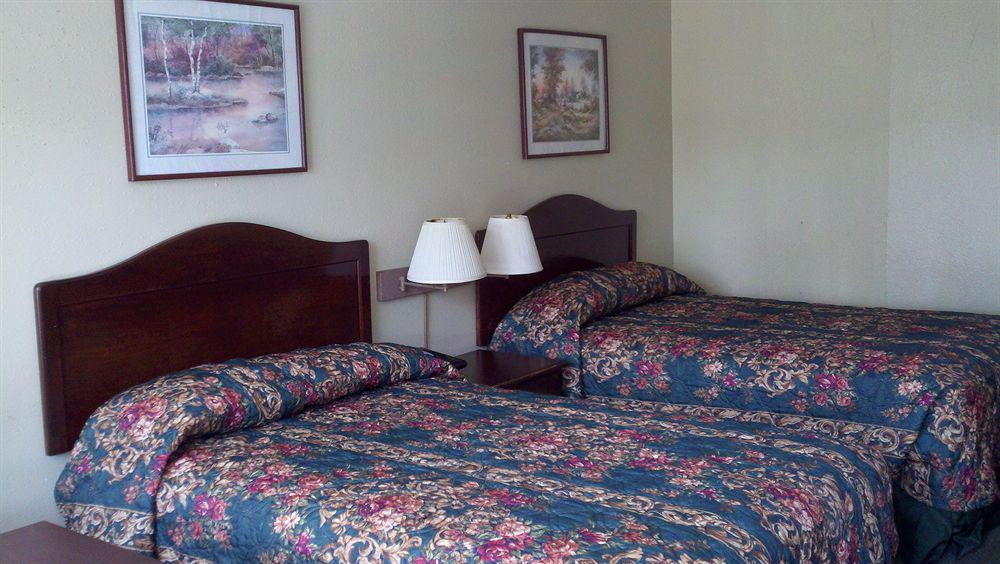 Quality Inn & Suites Полис Айлънд Екстериор снимка