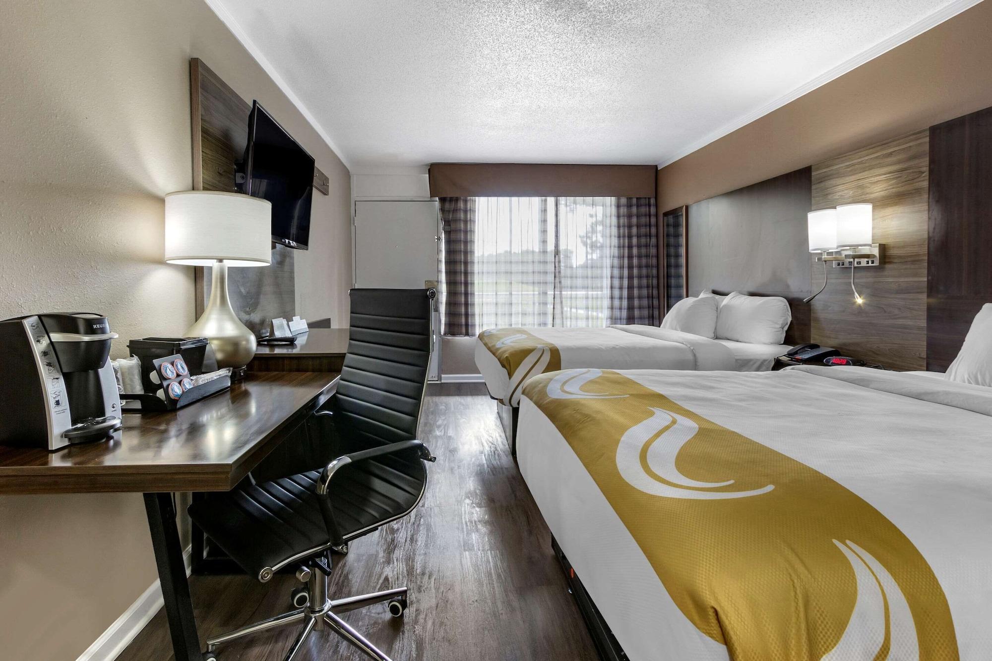 Quality Inn & Suites Полис Айлънд Екстериор снимка