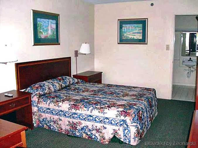 Quality Inn & Suites Полис Айлънд Екстериор снимка